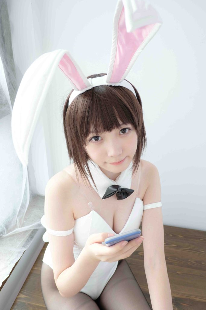 森萝财团写真 LOVEPLUS-001图+视频[148P+1V／2.93G]